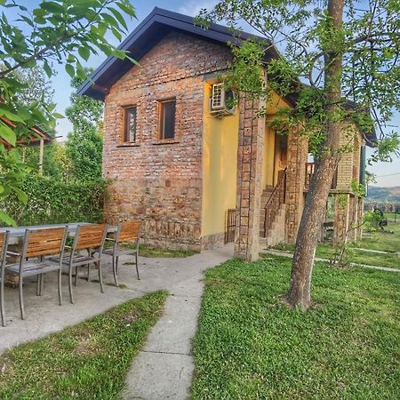 Danube Fairy Villa Futog Buitenkant foto